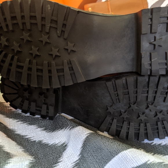 NWOT Brown Boots - Picture 6 of 6